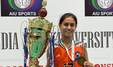 BIG NEWS : नीमच की बेटी का कमाल:ऑल इंडिया यूनिवर्सिटी में गोल्ड, रचा इतिहास,जैन यूनिवर्सिटी की जीत में खुशी पाल सिंह की अहम भूमिका,शहर को मिला पहला ऑल इंडिया गोल्ड मेडलिस्ट,पढ़े ये खबर