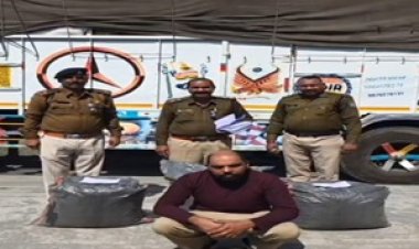 NEWS: दलौदा पुलिस की बड़ी कार्रवाई: ट्रक में किराना सामान के नीचे छिपा 40 किलो डोडाचुरा पकड़ा,एक आरोपी गिरफ्तार, पढ़े खबर