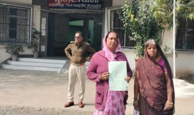 BIG NEWS: आधी रात दबंगों का कहर! विधवा से मारपीट कर जमीन हथियाने की कोशिश, फर्जी रजिस्ट्री के सहारे धमकाने का आरोप, पीड़िता पहुंची थाने पढ़े खबर