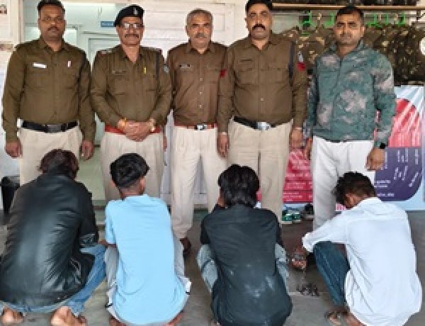 BIG NEWS: ‘ऑपरेशन क्लीन-अप’ में मंदसौर पुलिस को मिली बड़ी सफलता, 24 घंटे में किया लूटकांड का पर्दाफाश, 4 आरोपी गिरफ्तार, नकदी, मोबाइल व बाइक जब्त, पढ़े खबर