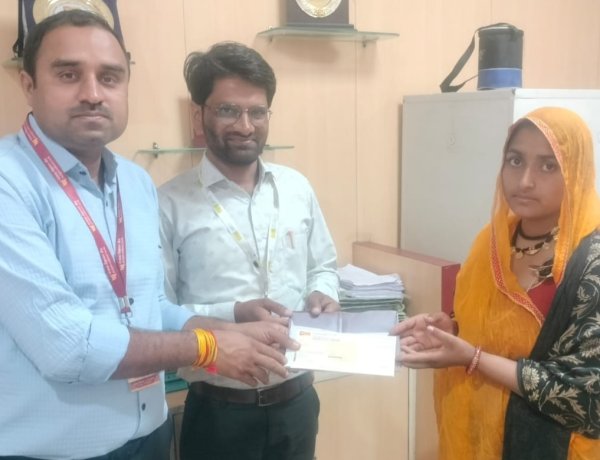 NEWS:किसान क्रेडिट कार्ड बीमा से मिली राहत: खड़ावदा के दिवान सिंह गरासिया के परिवार को 5 लाख रुपये का भुगतान, पढ़े खबर