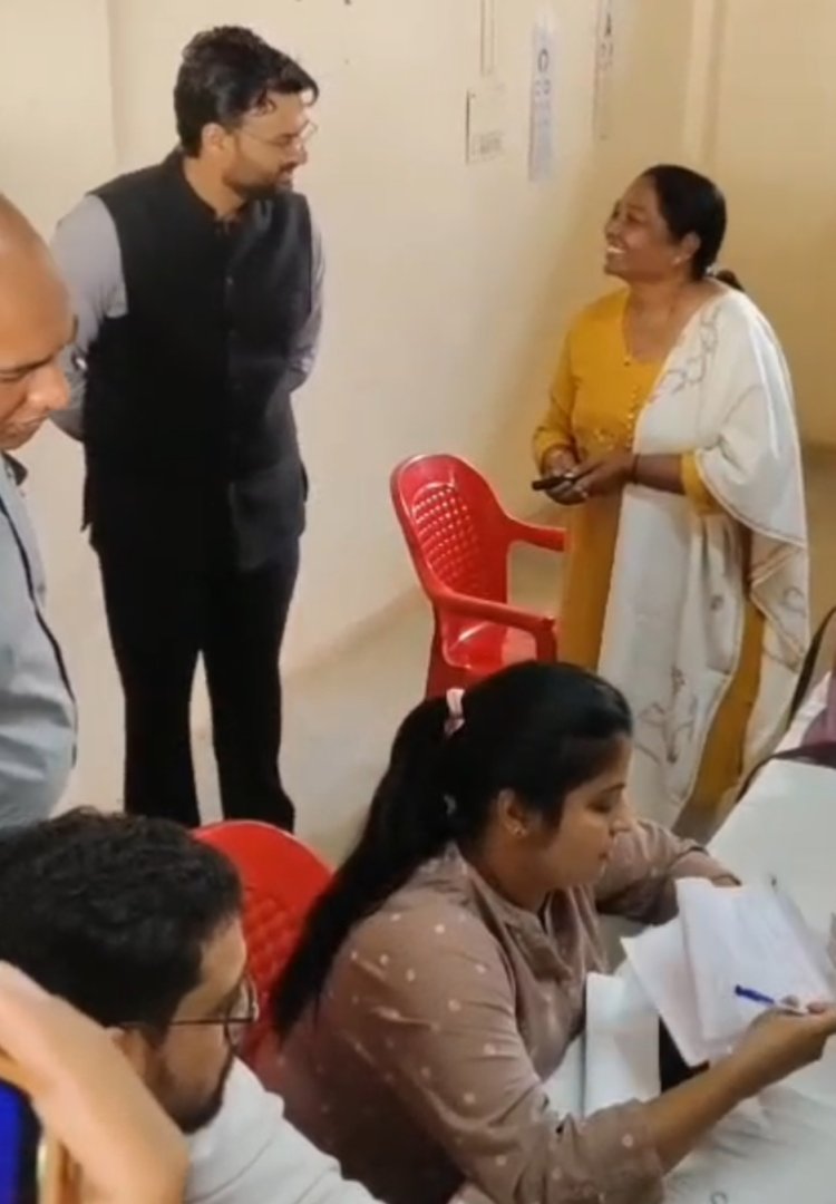 NEWS: नीमच में ‘संकल्प से समाधान’ अभियान के तहत निःशुल्क नेत्र एवं मोतियाबिंद जांच शिविर शुरू, कलेक्टर हिमांशु चंद्रा ने किया निरीक्षण,पढ़े खबर