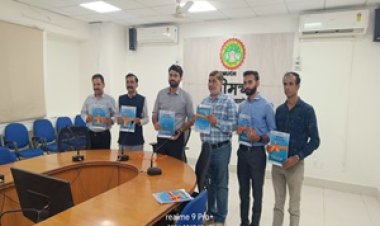 NEWS: “नीमच के शिक्षकों की प्रेरक कहानियां अब एक किताब में!”,कलेक्टर हिमांशु चंद्रा ने किया ‘हमारे शिक्षक – हमारे प्रेरणास्त्रोत’ बुकलेट का विमोचन, पढ़े खबर 