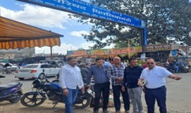 NEWS: महू-नीमच हाईवे की चौपाटी अब चमकेगी 65 फीट ऊंची रोशनी से, डिप्टी CM की मंजूरी के बाद तेज़ी से शुरू हुआ हाई मास्क प्रोजेक्ट, आज हुआ निरीक्षण और नपती कार्य, पढ़े खबर