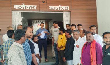 BIG NEWS : नीमच में बड़ा खुलासा या बड़ी साजिश? नारकोटिक्स कार्रवाई पर उठे संगीन सवाल,निर्दोष को फंसाकर असली आरोपियों को बचाने का सनसनीखेज आरोप,विश्वकर्मा जांगिड़ समाज ने करी डीजीपी से उच्चस्तरीय जांच की मांग, पढ़े खबर