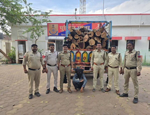 BIG NEWS : अवैध खैर की तस्करी, सूचना पर शामगढ़ पुलिस ने घेरा, 40 क्विंटल लकड़ी और पिकअप वाहन जप्त, कार्यवाही के बाद गरोठ वन विभाग को किया सुपुर्द, जांच शुरू, पढ़े खबर