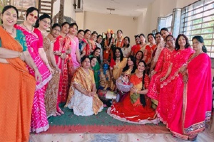 NEWS : भूतेश्वर मंदिर में रचना फाउंडेशन का भव्य फाग उत्सव, राधा-कृष्ण भक्ति में डूबी महिलाएं, फूलों की होली और भजनों पर झूम उठा माहौल, पढ़े खबर