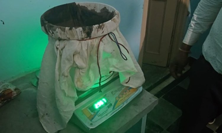 BIG NEWS : कपासन के इस घर में CBN की दबिश, बड़ी मात्रा में अफीम की खैप बरामद, मौके पर नहीं मिला किसान, पूछताछ अभी बाकी, अब जांच में होंगे कई खुलासे, पढ़े खबर