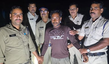 BIG NEWS: मंदसौर में पुलिस का बड़ा ऑपरेशन, आधी रात को 450 पुलिसकर्मी निकले सड़कों पर… मचा अपराधियों में हड़कंप, एक ही रात में किये 115 वारंटी गिरफ्तार, की MD ड्रग्स और शराब जब्त, पढ़े खबर