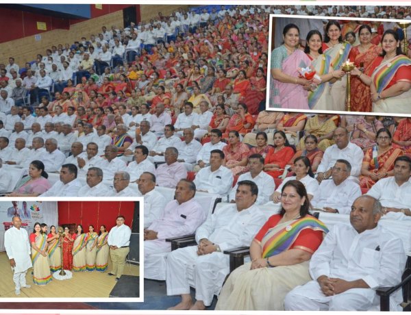 BIG NEWS :नीमच टाउनहॉल में गूंजा नवकार मंत्र: 800 से अधिक लोगों ने रचा आस्था और एकता का इतिहास,विश्व नवकार दिवस पर सर्वसमाज की सहभागिता,आध्यात्मिकता के साथ सामाजिक समरसता का सशक्त संदेश,वर्चुअली जुड़े केंद्रीय गृहमंत्री Amit Shah,नवकार मंत्र की महिमा बताई,पढ़े ये खबर