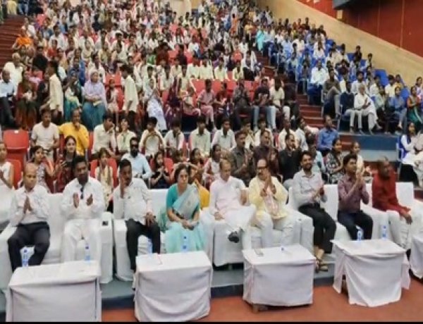 NEWS: डॉ. भीमराव अंबेडकर की 135वीं जयंती पर नीमच में भव्य जिला स्तरीय समारोह, जनप्रतिनिधियों ने दिए प्रेरणादायक संदेश, विद्यार्थियों की शानदार प्रस्तुतियों और हितलाभ वितरण से कार्यक्रम बना ऐतिहासिक,पढ़े खबर