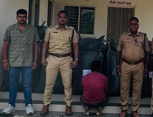 BIG NEWS : नीमच पुलिस की बड़ी सफलता: 6 क्विंटल से ज्यादा डोडाचूरा बरामद,कंजार्डा चौकी की कार्रवाई, ट्रैक्टर-ट्रॉली सहित तस्कर दबोचा,पढ़े ये खबर