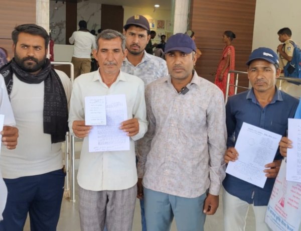 BREAKING NEWS: नीमच में न्याय पर उठे बड़े सवाल, अपर कलेक्टर को रिश्वत देकर निरस्त कराया आदेश, फिर खंभे गाड़कर बंद कर दिया किसानों का एकमात्र रास्ता, 60 किसानों का प्रशासन पर भ्रष्टाचार का आरोप, जनसुनवाई में गूंजा मामला, पढ़े खबर