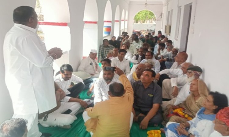 NEWS : एमपी में बड़े आंदोलन की तैयारी में कांग्रेस, नीमच से भी रवाना होंगे कार्यकर्ता, रतनगढ़ में ब्लॉक स्तरीय बैठक संपन्न, पदाधिकारियों ने किया संबोधित, और कहीं ये बड़ी बात, पढ़े खबर