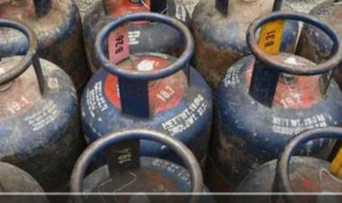 BIG NEWS: "आखिरकार टूट गया पाबंदी का ताला! केंद्र सरकार के बड़े फैसले से कॉमर्शियल LPG सिलेंडर की सप्लाई बहाल, होटल-रेस्टोरेंट और शादी उद्योग में खुशी की लहर", पढ़े खबर