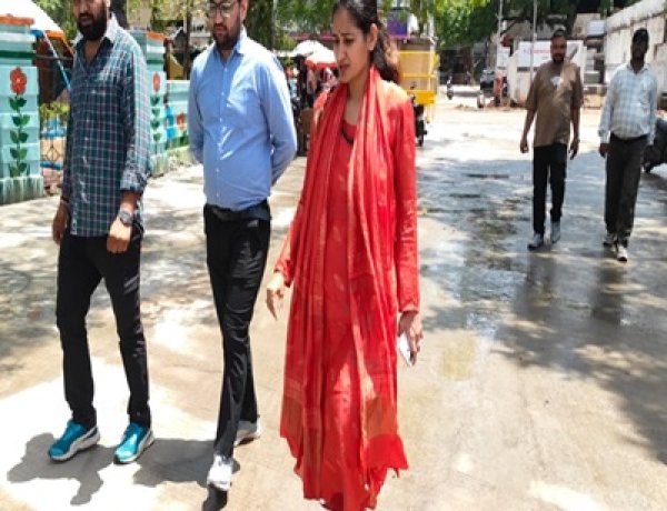NEWS: नपा अध्यक्ष स्वाति गौरव चोपड़ा के मार्गदर्शन में लायंस पार्क चौक का हुआ कायाकल्प, सीमेंट कंक्रीट निर्माण कार्य से क्षेत्र को मिली नई पहचान, जलभराव की समस्या से भी मिलेगी राहत, पढ़े खबर