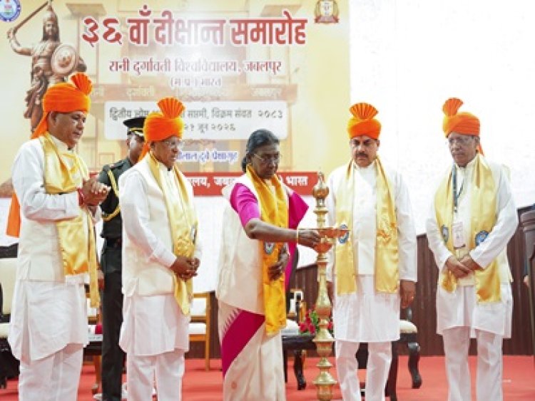 BIG NEWS: राष्ट्रपति मुर्मु का युवाओं को राष्ट्र निर्माण का मंत्र: “सिर्फ करियर नहीं, समाज और गांवों के विकास की भी लें जिम्मेदारी, पढ़े खबर