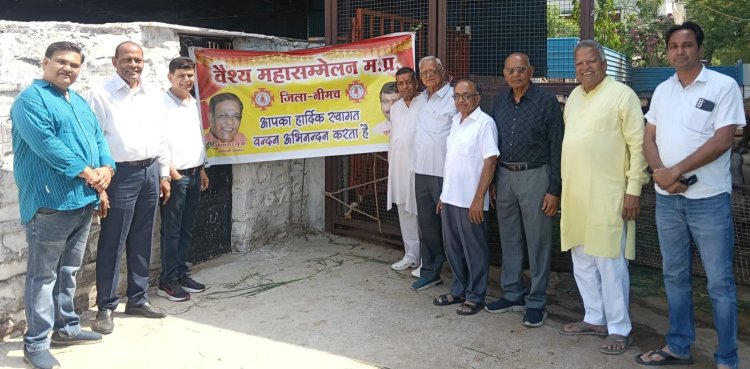 BREAKING NEWS: पूर्व गृहमंत्री उमाशंकर गुप्ता के जन्मदिवस पर सेवा का अनूठा संकल्प, गौशालाओं में हरा चारा वितरित कर दिया गौ संरक्षण और समाजसेवा का प्रेरक संदेश, पढ़े खबर
