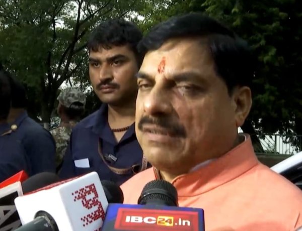BIG NEWS: मध्यप्रदेश में UCC लागू करने की दिशा में बड़ा कदम, विधानसभा में रखा गया अध्यादेश... CM डॉ. मोहन यादव बोले— मुस्लिम बहनों को हलाला जैसी परेशानियों से मिलेगी राहत, 'एक देश-एक विधान' की ओर बढ़ा प्रदेश, पढ़े खबर
