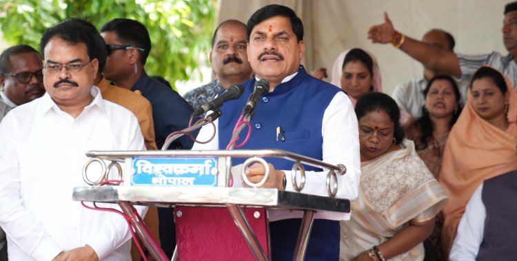 BREAKING NEWS: मुखर्जी जयंती पर CM का बड़ा दांव! UCC, डिफेंस और रोजगार... एक मंच से किए कई बड़े ऐलान,प्रदेश में शुरू होगा नया दौर, पढ़े खबर