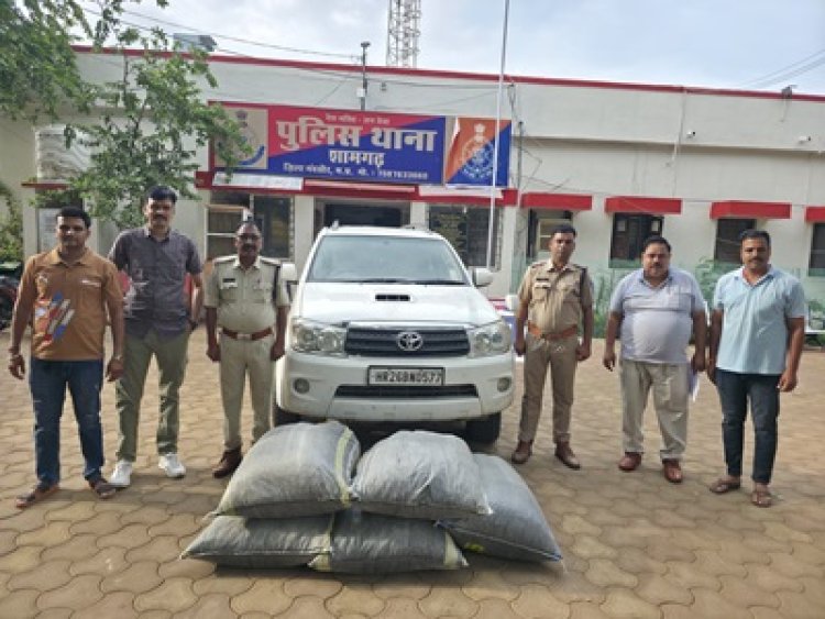 BIG NEWS: उज्जैन-गरोठ फोरलेन पर फिल्मी अंदाज में कार्रवाई, शामगढ़ पुलिस की घेराबंदी देख तस्करों ने बीच सड़क छोड़ी फॉर्च्यूनर, 5 कट्टों में मिला 100 किलो डोडाचूरा, पढ़े खबर