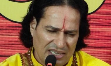 NEWS: "आज की संतानें संपत्ति बांट रही, श्रीराम-भरत ने बांटी थी विपत्ति" — श्री गिरधर स्वामी का मार्मिक संदेश, पढ़े खबर