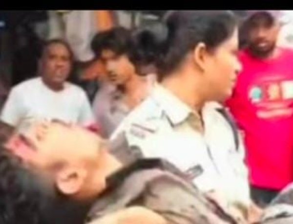 BIG NEWS: नागदा में दिनदहाड़े मौत का खूनी खेल, पुरानी रंजिश में की चाकुओं से निर्मम हत्या, खून से लथपथ युवक को गोद में उठाकर अस्पताल दौड़ी महिला एसआई, लेकिन जिंदगी की जंग हार गया जफर, पढ़े बबलू यादव की ये खबर