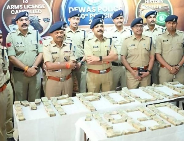 BIG NEWS: डिजिटल अरेस्ट फ्रॉड के अंतरराज्यीय नेटवर्क पर देवास पुलिस का बड़ा प्रहार, 17 राज्यों तक पहुंचा ऑपरेशन, पढ़े खबर