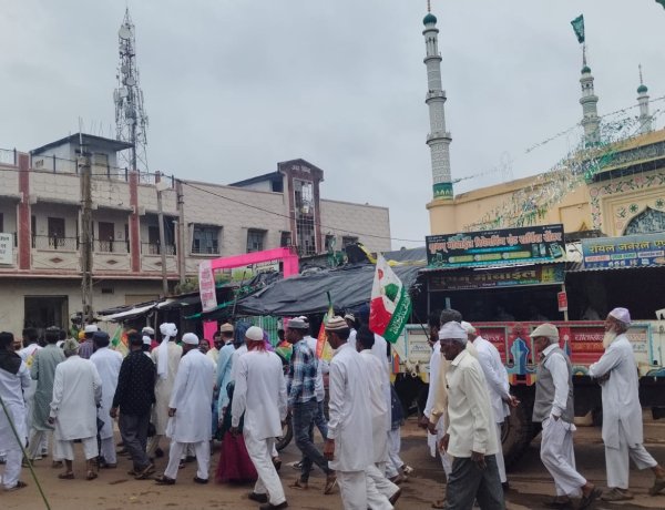 NEWS: चिताखेड़ा में गूंजा पैगाम-ए-मोहब्बत, जश्न-ए-ईद मिलादुन्नबी पर निकला भव्य जुलूस, पढ़े खबर