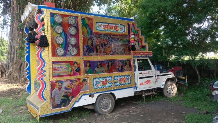 BREAKING NEWS: खजूरी में रफ्तार का कहर! डीजे गाड़ी ने बाइक को मारी भीषण टक्कर, मौके पर ही थमी कैलाश की सांसें, ग्रामीणों ने भागते चालक को घेरकर दबोचा, पढ़े खबर