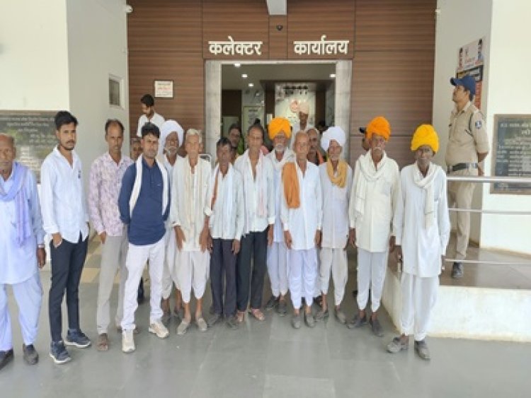 BREAKING NEWS: मंदिर की जमीन पर कब्जे की कोशिश! उखाड़ फेंकी जाली, की सराय दीवारों में तोड़फोड़, कलेक्टर से लगाई गुहार, पढ़े खबर